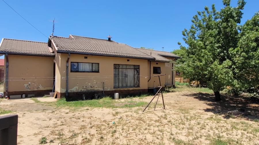 3 Bedroom Property for Sale in Botshabelo Free State